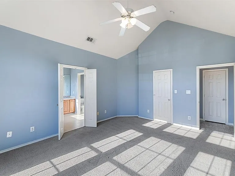 2923 Preston Trl — Photo 13