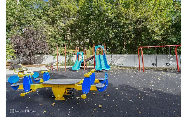 Sold by Douglas Elliman | media 20