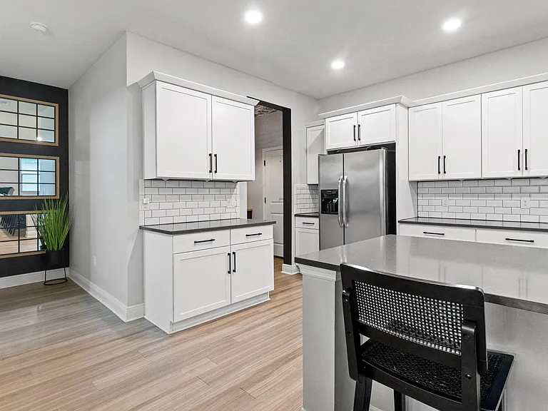 12141 Lake Blvd — Photo 39