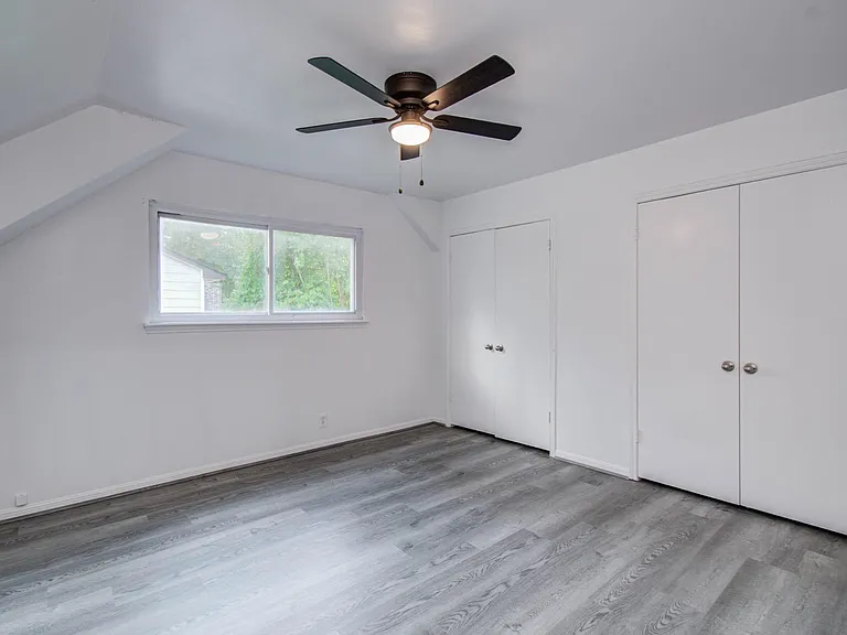 674 Ravensworth Dr — Photo 43