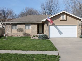 5821 Limestone Rd, Lincoln, NE 68512