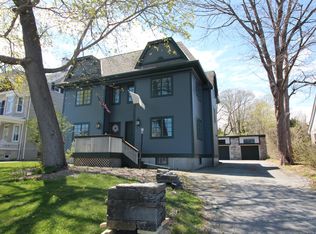 87 Roseneath Ave #A, Newport, RI 02840