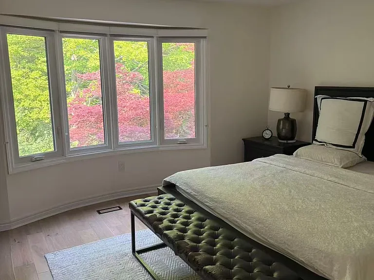 2132 Pinevalley Cres — Photo 5