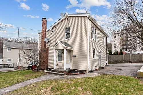 10 Ernest Ave Photo 1