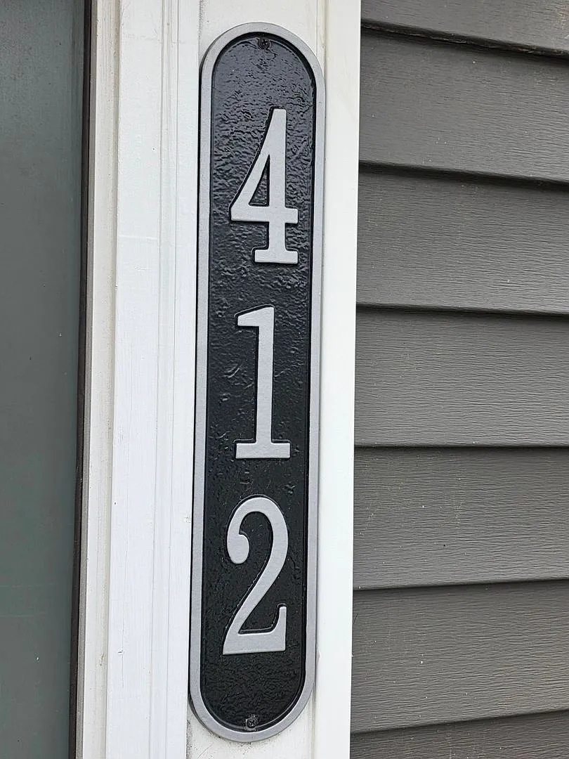 Williamsburg Townhouse — Photo 3
