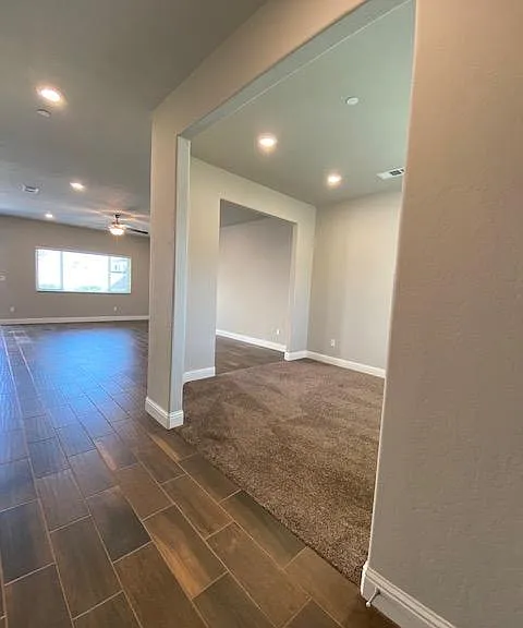 2177 La Vona Ave — Photo 3