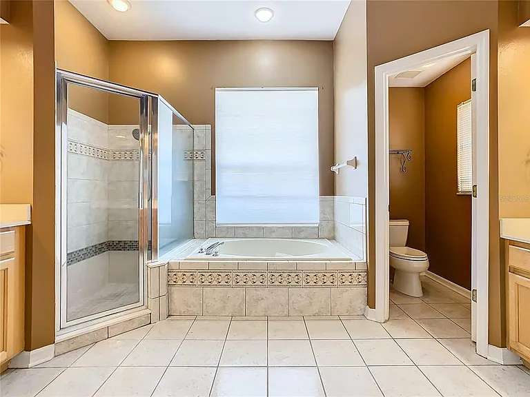 4925 Brightmour Cir — Photo 43