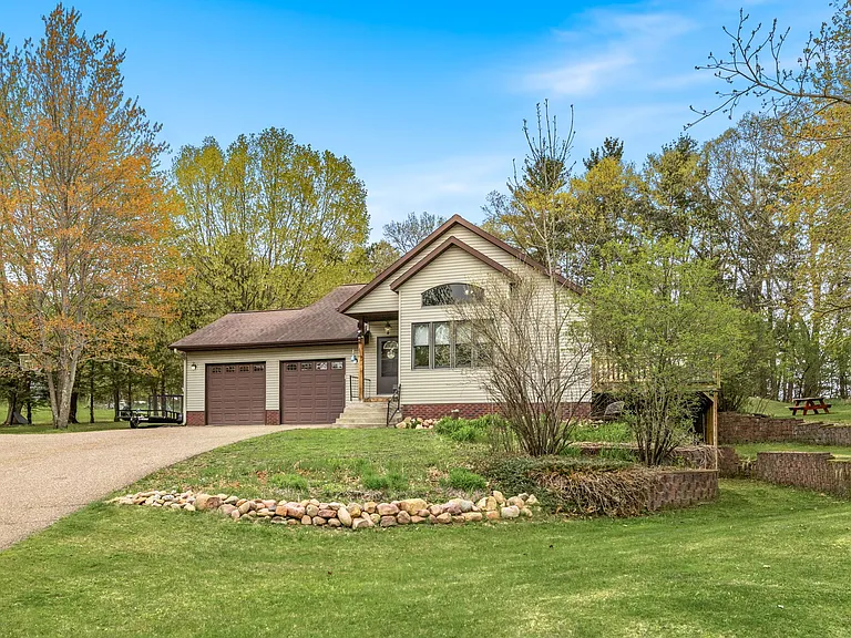 Panorama Rd — Photo 1