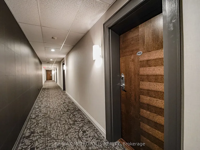 3 Rean Dr #Townhouse 13 — Photo 9