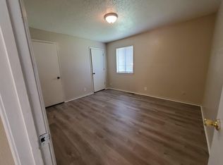 625 Beach St, Edwardsville, KS 66111