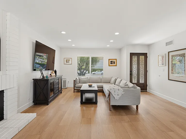 30807 Mainmast Dr — Photo 3