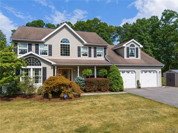 324 S Franklin St, Pen Argyl, PA 18072