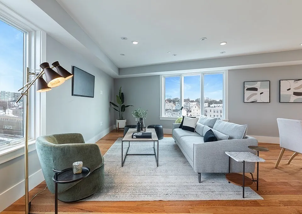 150 Hancock St #301