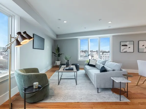 150 Hancock St #301, Quincy, MA 02171
