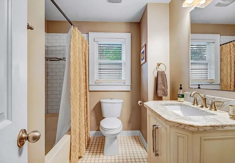 510 Carlton Ave — Photo 14