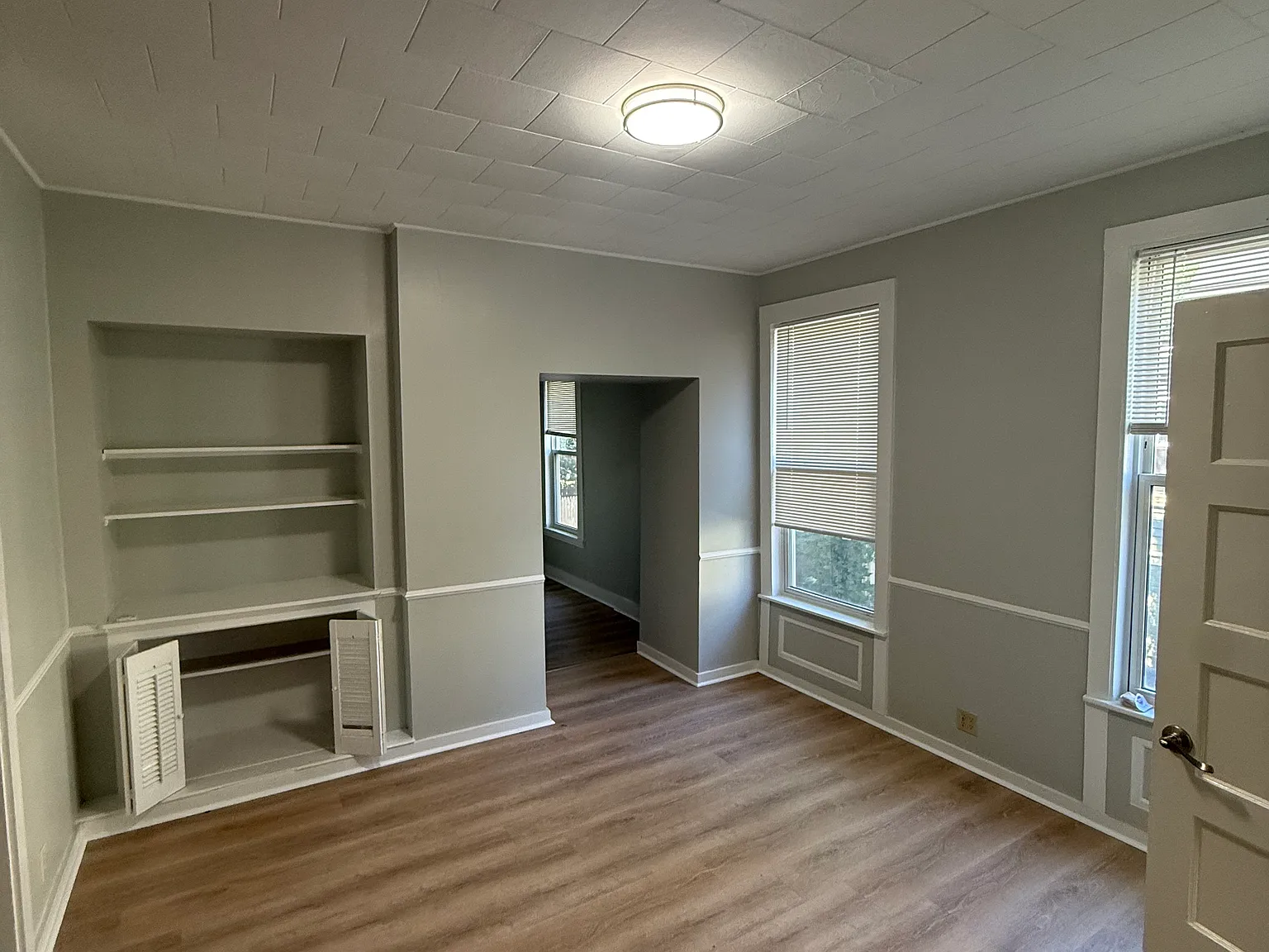 3 bed, 1900 sqft, $3,300 — Photo 3