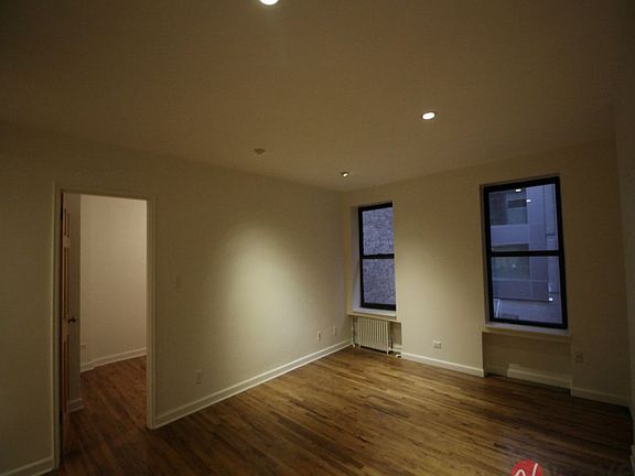 5th image of 111 E 31st St APT 4B