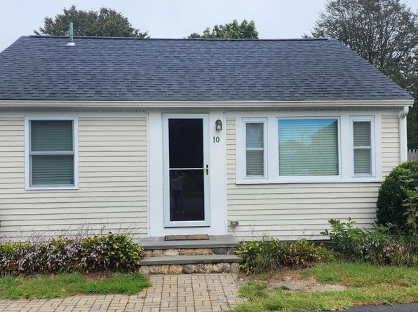 10 Geneva Rd, South Yarmouth, MA 02664
