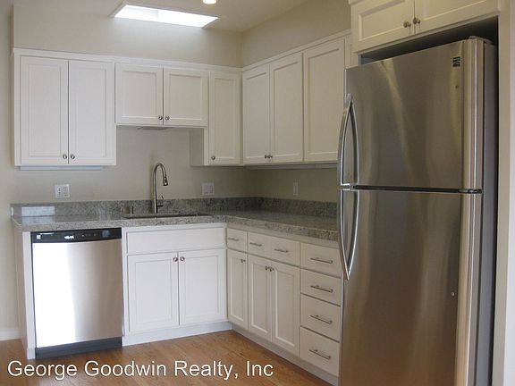 2nd image of 3026 Pacheco St