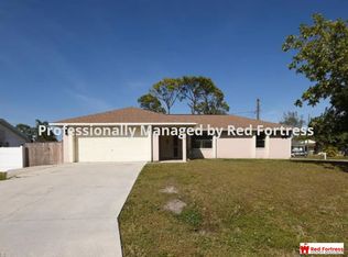 9225 King Rd E, Fort Myers, FL 33967