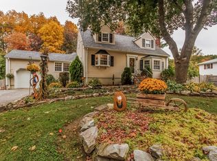 82 Butternut Ln, Methuen, MA 01844