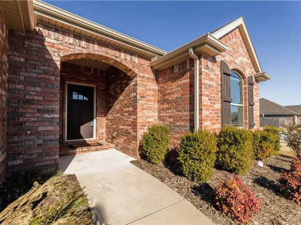 3644 W Country Meadows St, Fayetteville, AR 72704