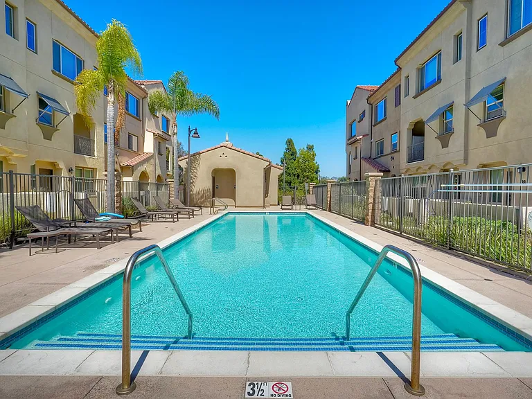 1576 Castillo Way — Photo 40