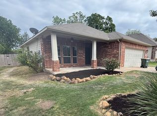 1097 Violet Ln, Kyle, TX 78640