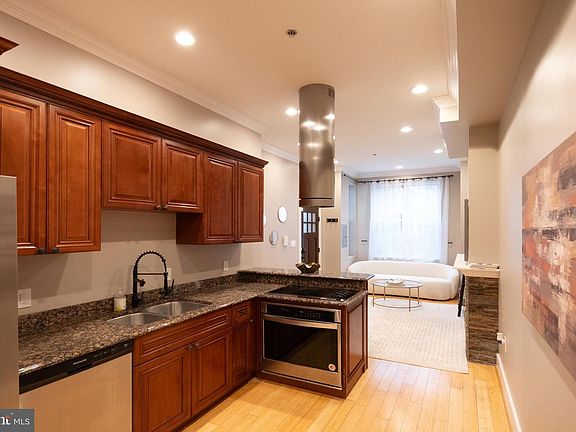 5th image of 1126 Columbia Rd NW APT 2