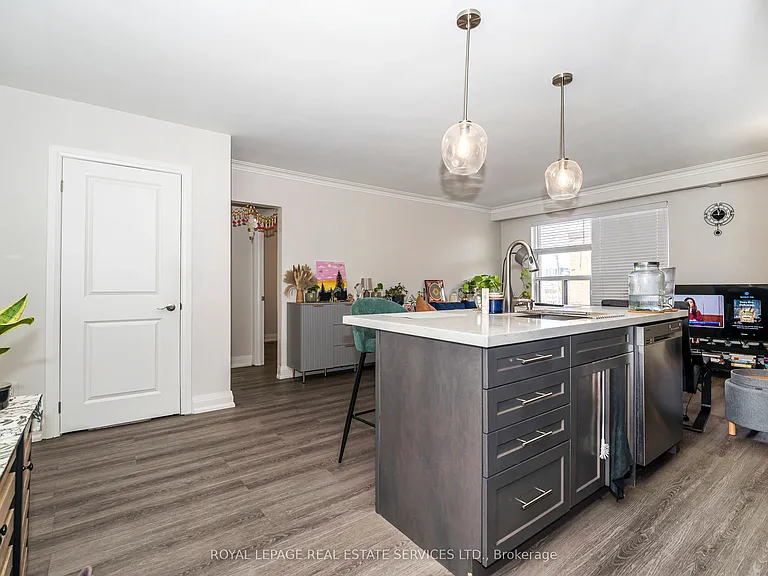 2637 Keele St E #9 — Photo 2