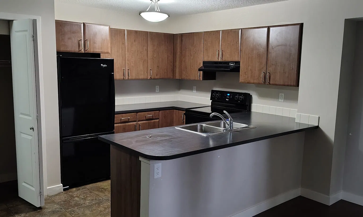 2 bed, $1,600 — Photo 1