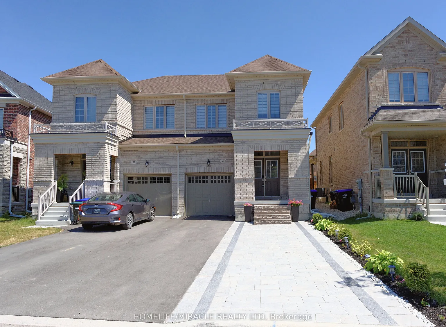 57 Ferragine Cres photo 1