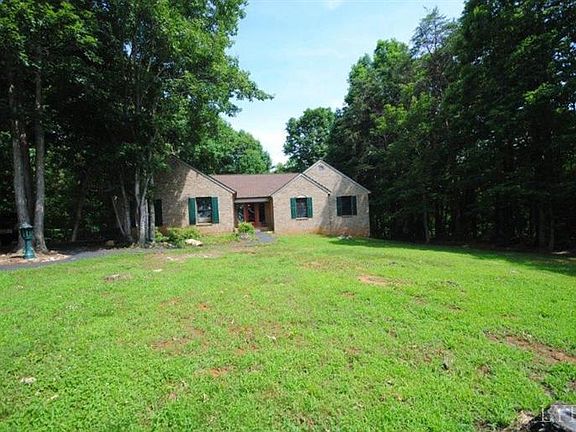 4th image of 201 Mount Haven Dr