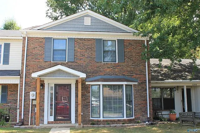 Building Photo - 2202 Westbury Ct SW #1