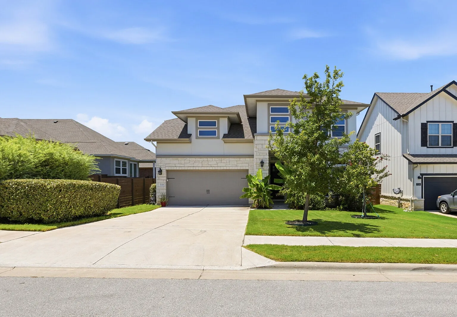 4 bed, 3.5 bath, 2817 sqft, $4,000 — Photo 2