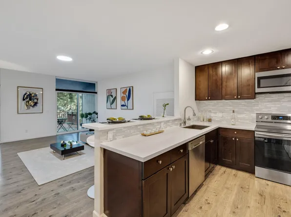 13838 NE 60th St, Redmond, WA