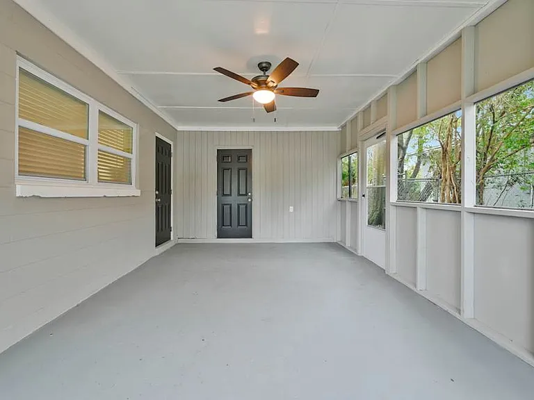 2830 Sanka Dr — Photo 9