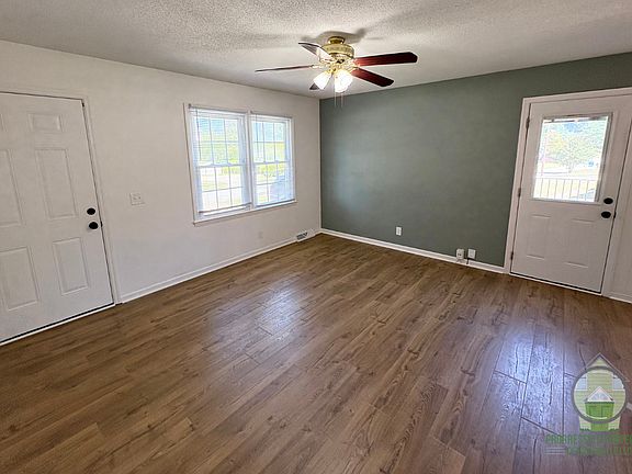 3rd image of 701 Ikes Rd #A