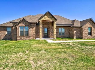 1300 Jacobs Way, Yukon, OK 73099