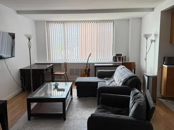 1121 Arlington Blvd APT 825, Arlington, VA 22209