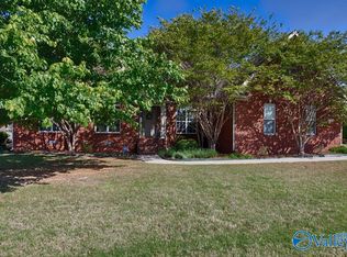 126 Tall Sky Ln, Huntsville, AL 35806