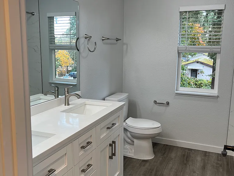 19215 15th Ave NE #103 — Photo 18