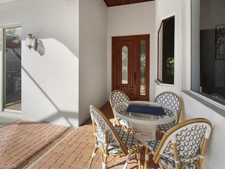 1309 Briarwood Ct — Photo 15