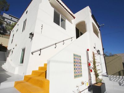 2211 Hyperion Ave, Los Angeles, CA, 90027