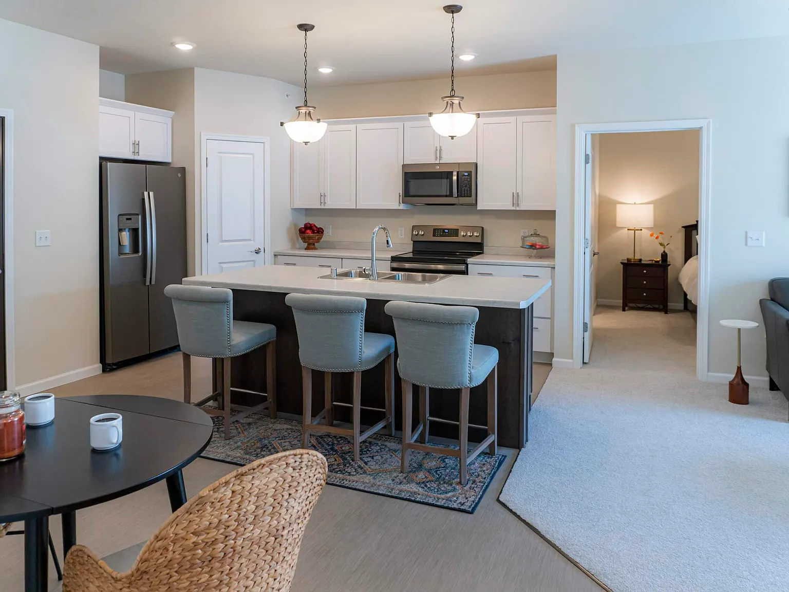 2 bed, 1259 sqft, $2,400 — Photo 1