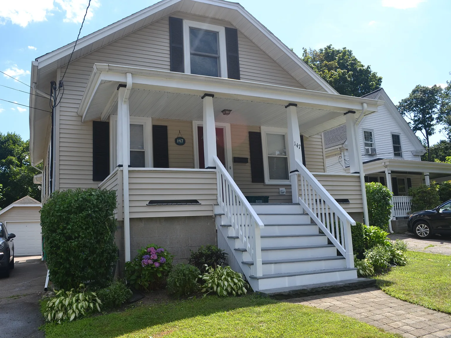 3 bed, 1235 sqft, $3,200 — Photo 3