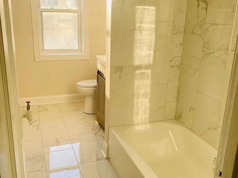 5325 W Giddings St #1W — Photo 12