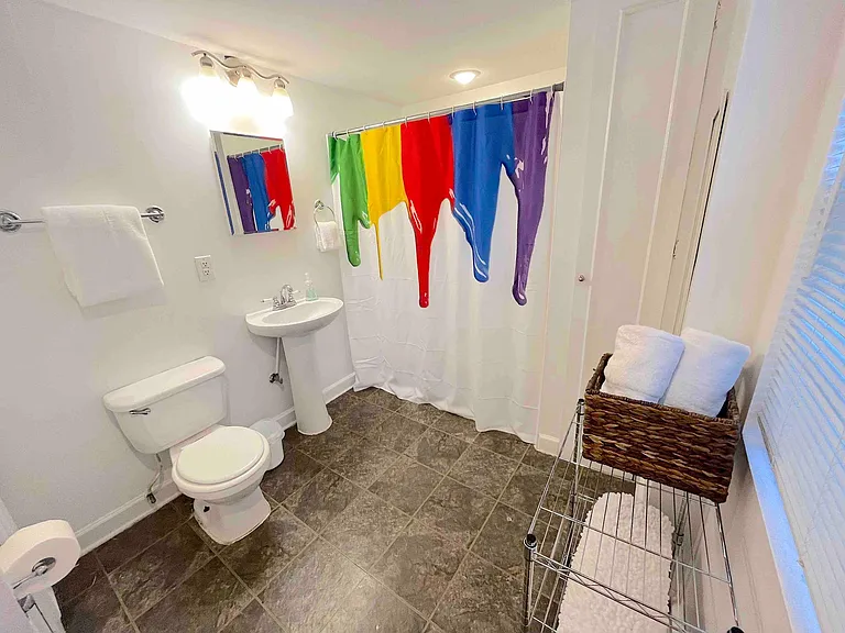 567 Whispering Hills Dr #B — Photo 17