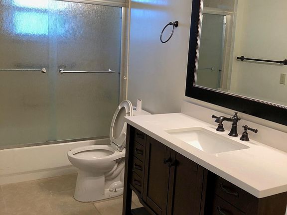 3rd image of 4842 NW 30th Pl