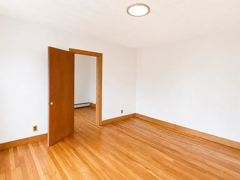 53 Sycamore St #1 — Photo 9